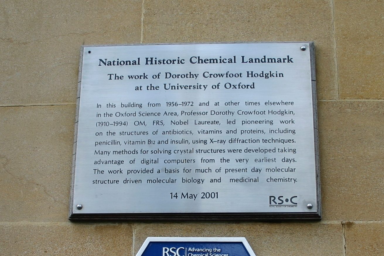 Dorothy Crowfoot Hodgkin's memorial tablet, Inorganic Chemistry Laboratory, Oxford - 02.JPG